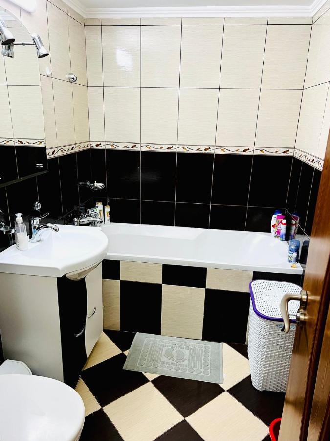 Royal Apartment Buzău Exteriér fotografie