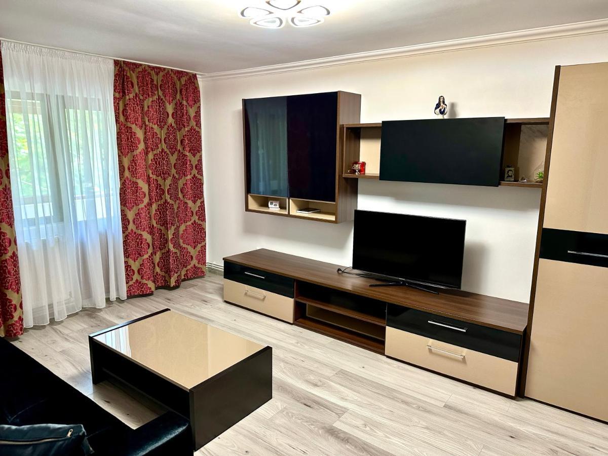 Royal Apartment Buzău Exteriér fotografie